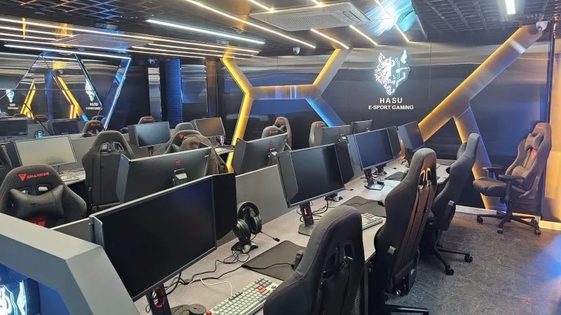 Ưu đãi khi lắp mạng FPT cho quán game, phòng net