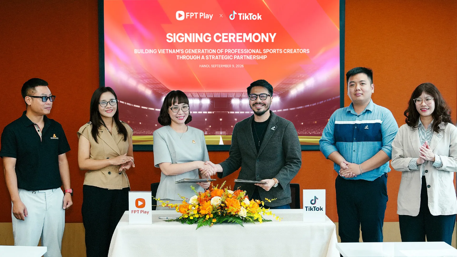 FPT Play và TikTok ký kết hợp tác phát triển thế hệ sport creator chuyên nghiệp, mở ra hướng tiếp cận mới cho nội dung thể thao chất lượng cao tại Việt Nam.